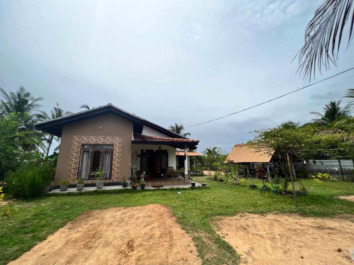 Aiden Homestay Passikudah Exterior photo